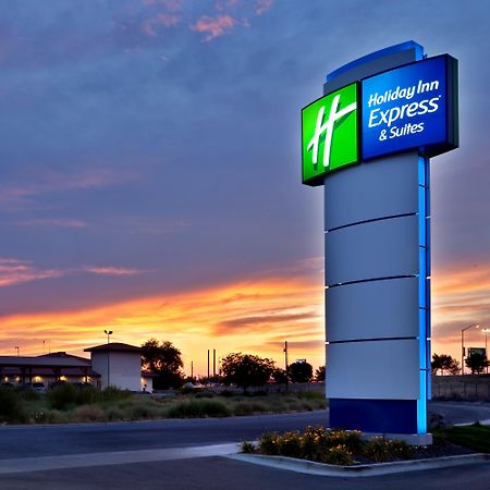 Holiday Inn Express Hotel & Suites Ontario By Ihg Екстериор снимка