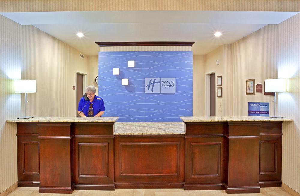 Holiday Inn Express Hotel & Suites Ontario By Ihg Екстериор снимка