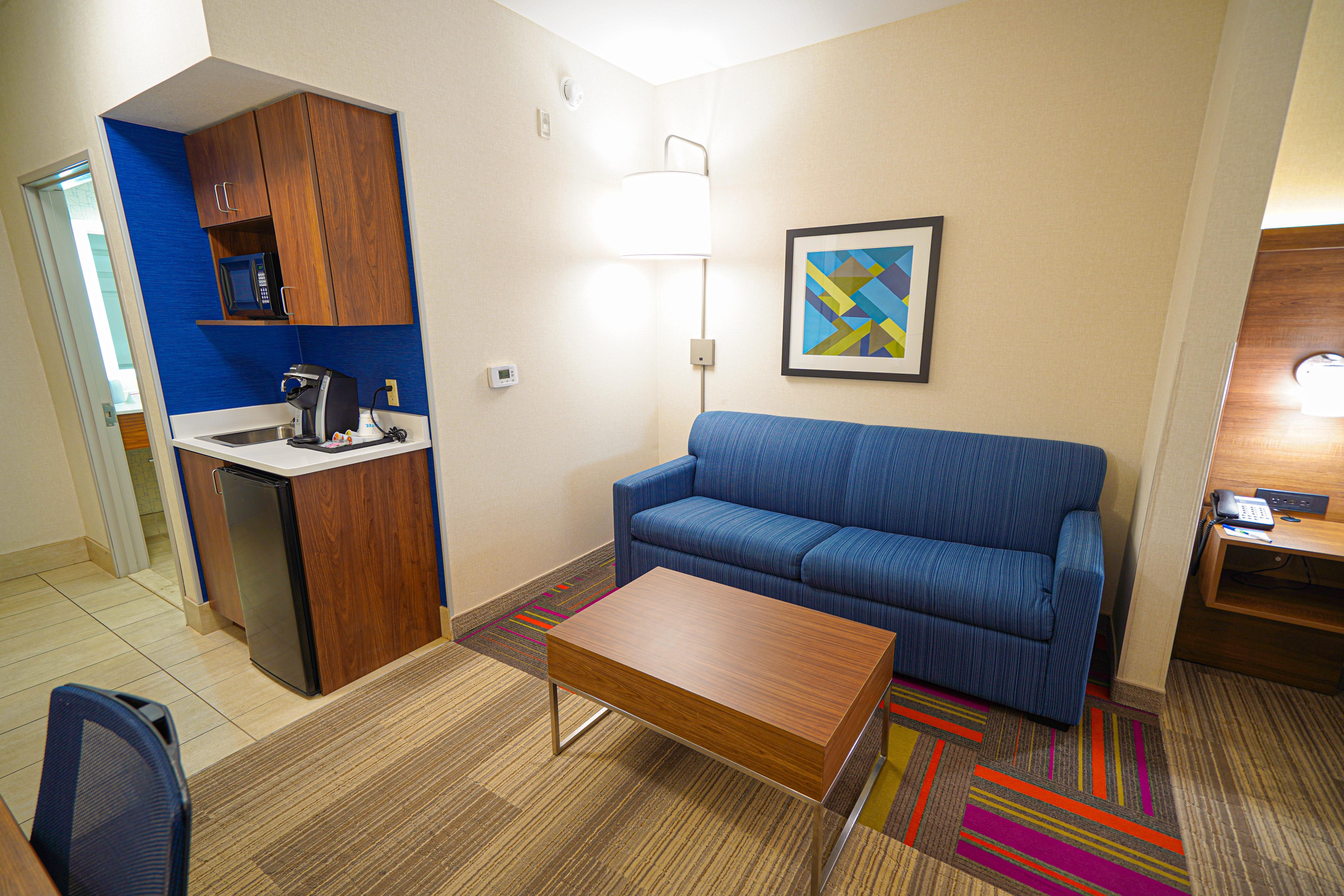 Holiday Inn Express Hotel & Suites Ontario By Ihg Екстериор снимка
