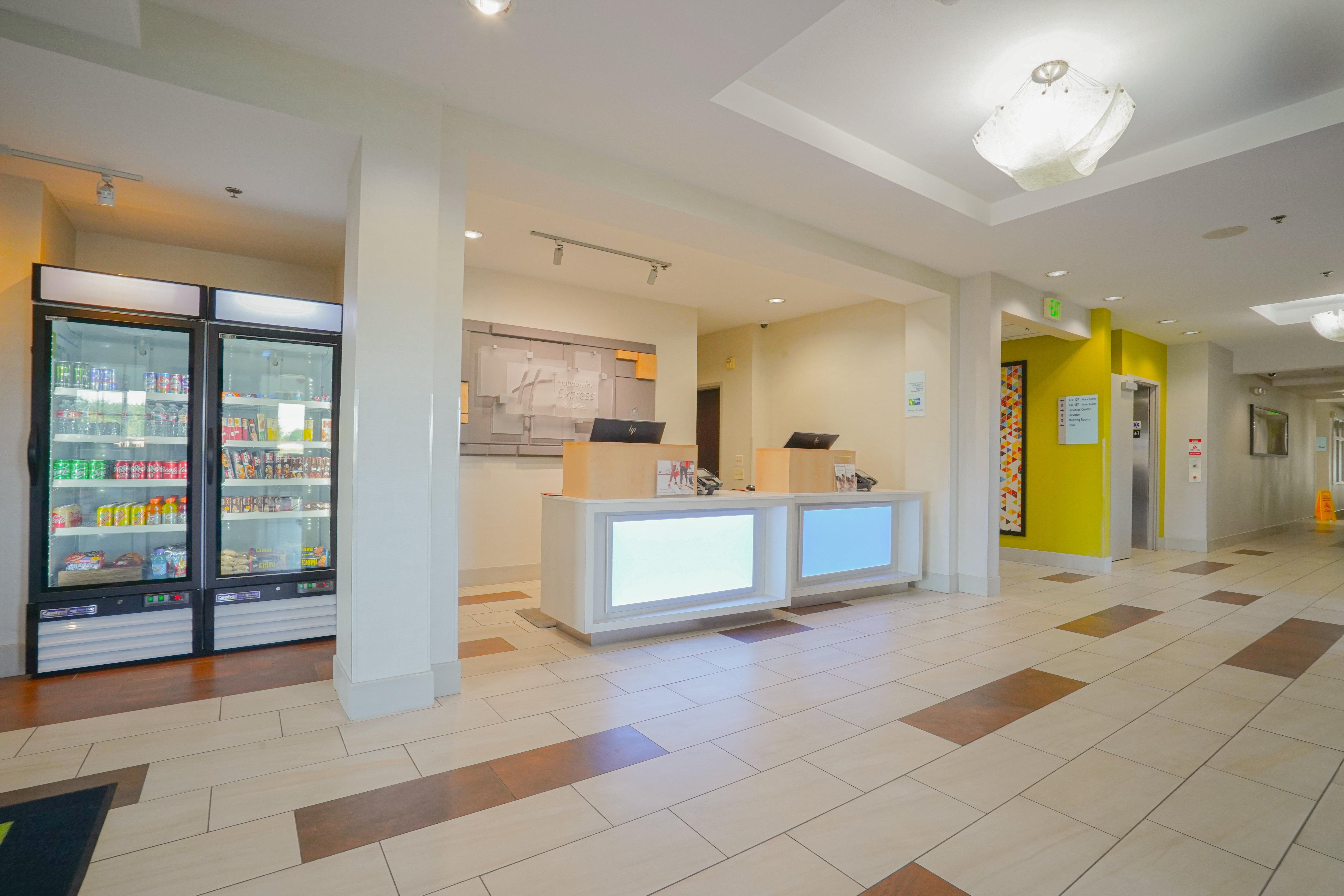 Holiday Inn Express Hotel & Suites Ontario By Ihg Екстериор снимка