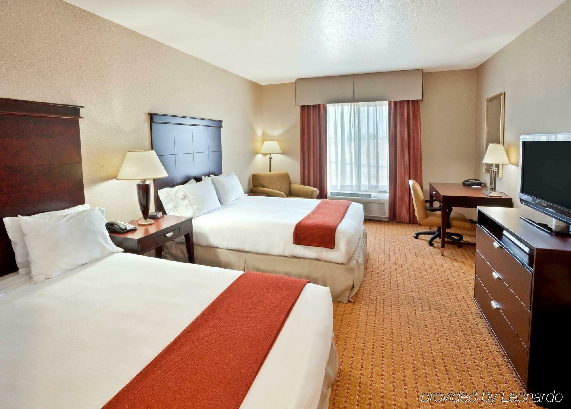 Holiday Inn Express Hotel & Suites Ontario By Ihg Екстериор снимка